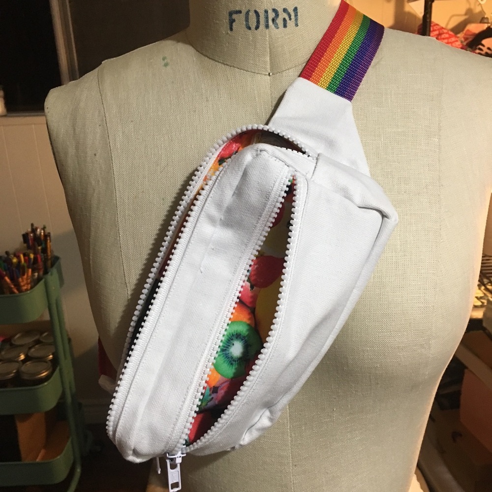 Handmade Fannypack - Picture 2 of 6